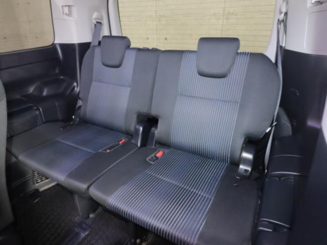 Ref:AUX-20672919 TOYOTA VOXY 2015 6 Ref:AUX-20672919 TOYOTA VOXY 2015 - Image 6