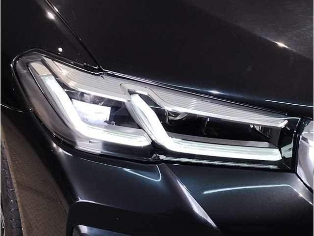 Ref:AUX-20709411 BMW 5 SERIES 2022 - Image 8