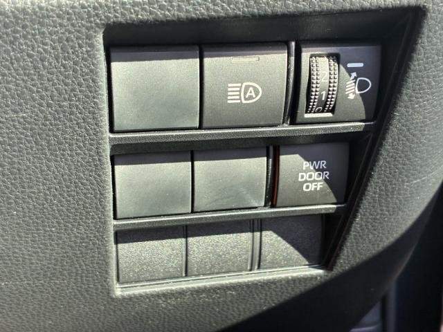 Ref:AUX-20711703 TOYOTA VOXY 2022 - Image 16