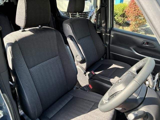 Ref:AUX-20711703 TOYOTA VOXY 2022 - Image 4