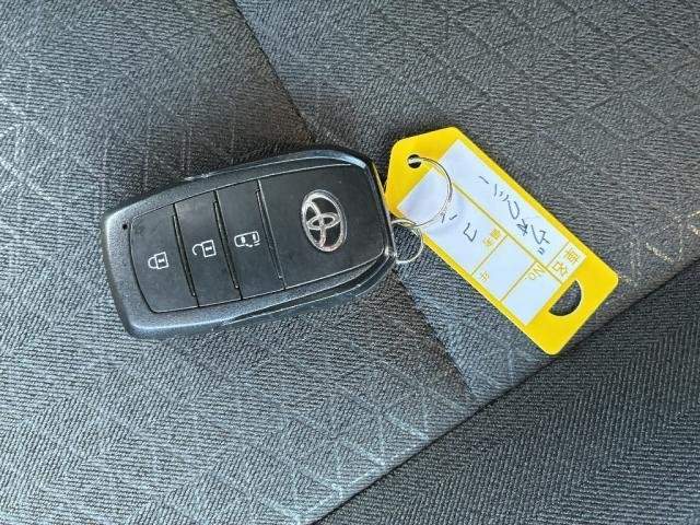 Ref:AUX-20711703 TOYOTA VOXY 2022 - Image 8