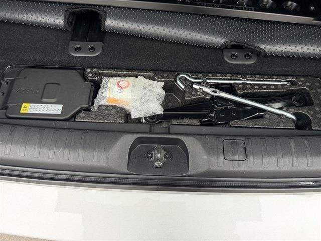 Ref:AUX-20715708 MITSUBISHI DELICA D:5 2024 - Image 13