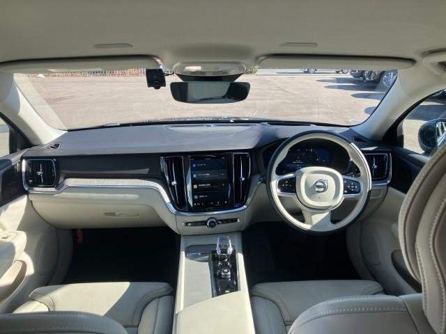 Ref:AUX-20719493 VOLVO V60 2023 - Image 3