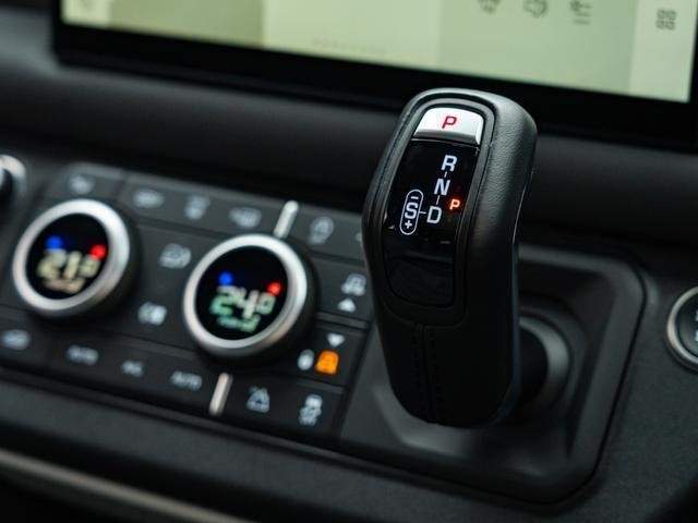 Ref:AUX-20740983 LAND ROVER DEFENDER 2023 - Image 3