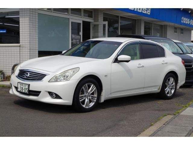 Ref:AUX-20751316 NISSAN SKYLINE 2011