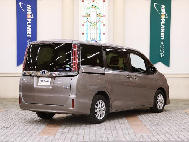 Ref:AUX-20760714 TOYOTA NOAH 2020 - Image 2