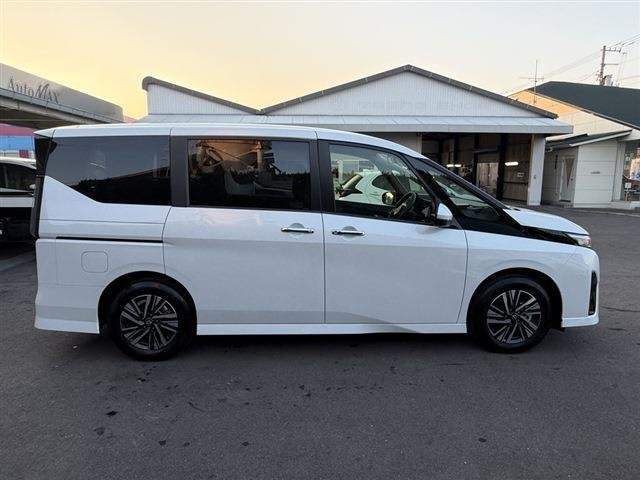 Ref:AUX-20769746 NISSAN SERENA 2025 - Image 4