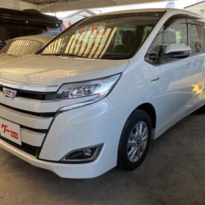 2019 Toyota Noah white hybrid used car Japan export
