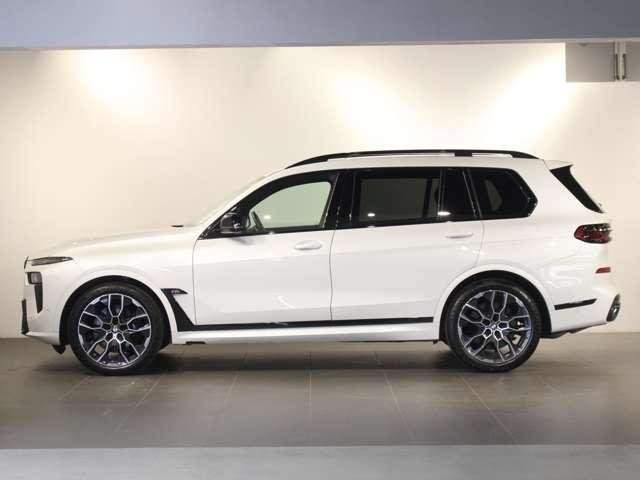 Ref:AUX-20782345 BMW X7 2024 - Image 16