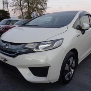 2014 Honda Fit Hybrid pearl gasoline used car Japan export