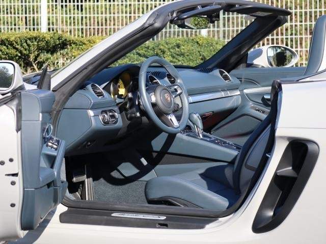 Ref:AUX-20810806 PORSCHE 718 BOXSTER 2024 - Image 8