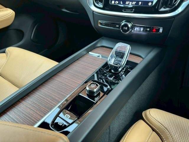 Ref:AUX-20816870 VOLVO V60 2023 - Image 17