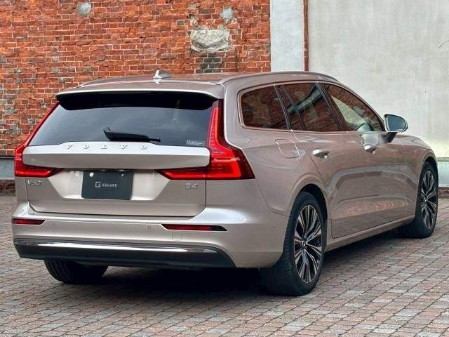 Ref:AUX-20816870 VOLVO V60 2023 - Image 9