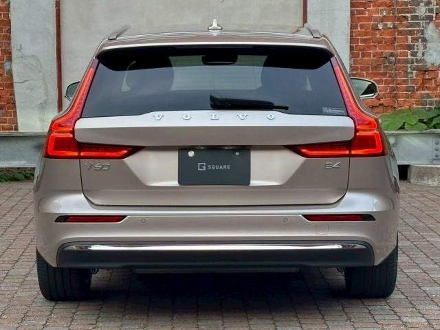 Ref:AUX-20816870 VOLVO V60 2023 - Image 10