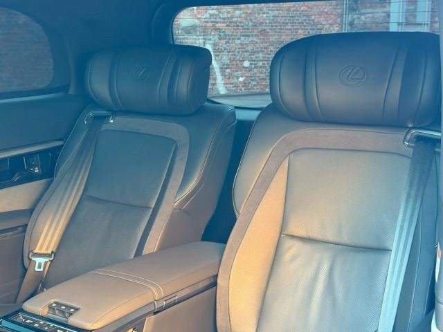 Ref:AUX-20820396 LEXUS LM 2024 - Image 19