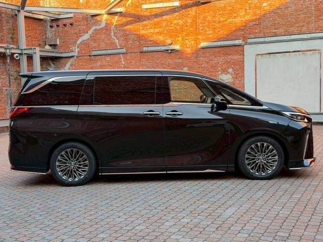 Ref:AUX-20820396 LEXUS LM 2024 - Image 4