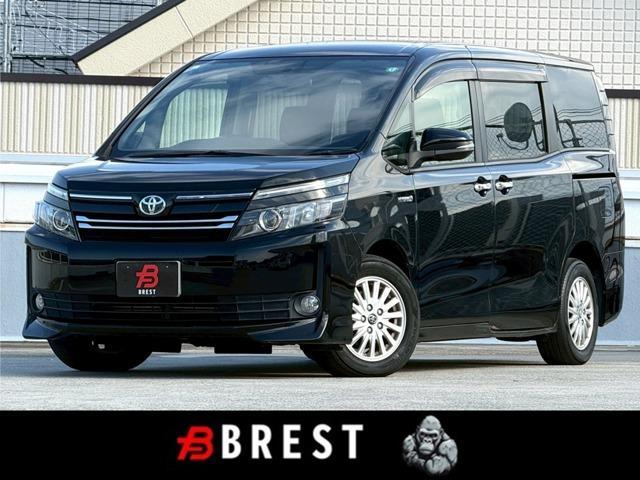 Ref:AUX-20821590 TOYOTA VOXY 2014