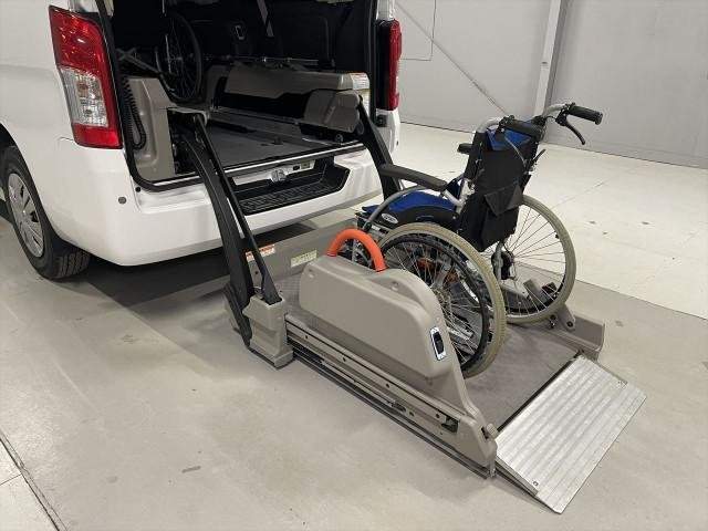 Ref:AUX-20824611 NISSAN NV350CARAVAN VAN 2019 - Image 8