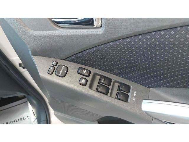 Ref:AUX-20828403 TOYOTA ISIS 2010 - Image 11