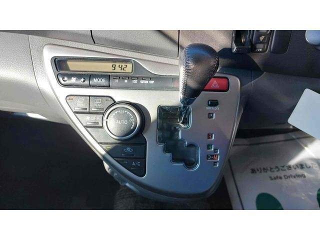 Ref:AUX-20828403 TOYOTA ISIS 2010 - Image 6