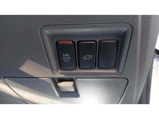 Ref:AUX-20828403 TOYOTA ISIS 2010 - Image 8