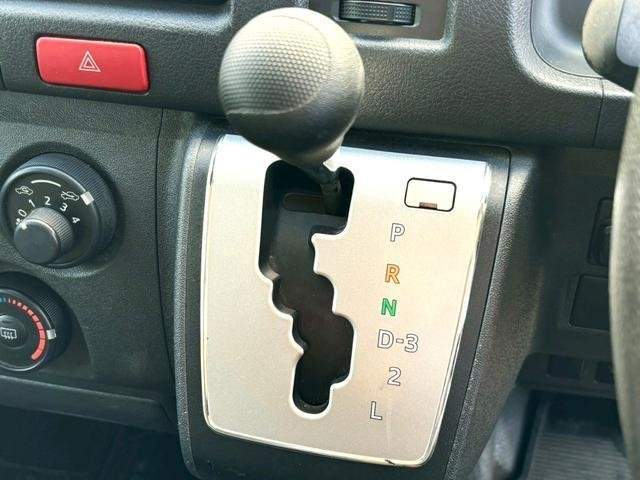 Ref:AUX-20832990 TOYOTA HIACE VAN 2015 - Image 14