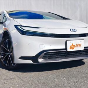 2023 Toyota Prius pearl hybrid used car Japan export