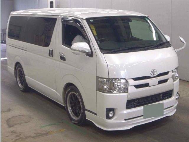 Ref:AUX-20856757 TOYOTA HIACE VAN 2018
