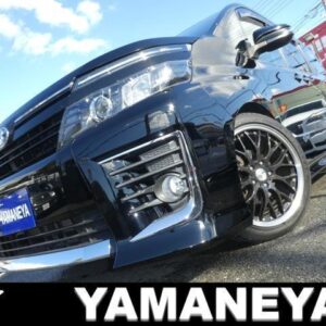 2016 Toyota Voxy black gasoline used car Japan export
