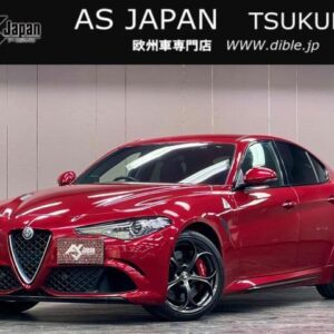 2017 Alfa Romeo Giulia red gasoline used car Japan export