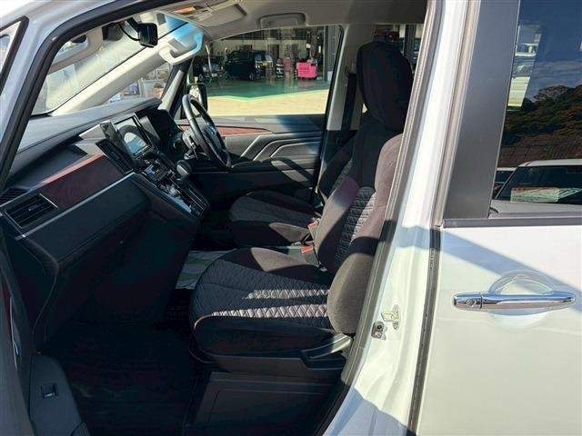 Ref:AUX-20900285 MITSUBISHI DELICA D:5 2023 - Image 3