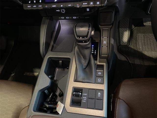 Ref:AUX-20900727 TOYOTA LAND CRUISER 250 2024 - Image 11