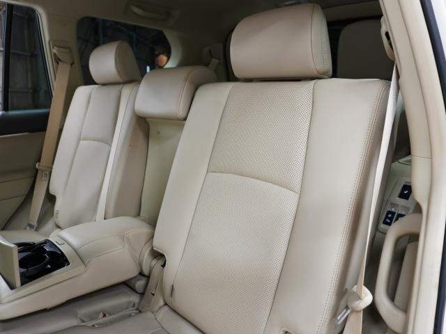 Ref:AUX-20900764 TOYOTA LAND CRUISER PRADO 2023 - Image 14