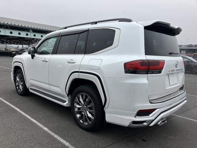 Ref:AUX-20910711 TOYOTA LAND CRUISER 2023 - Image 2