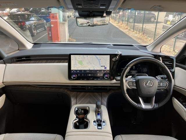 Ref:AUX-20923786 LEXUS LM 2024 - Image 3