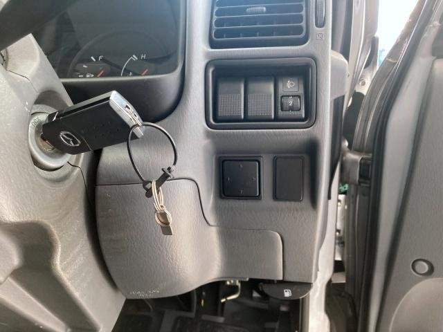 Ref:AUX-20940107 MAZDA BONGO VAN 2017 - Image 17