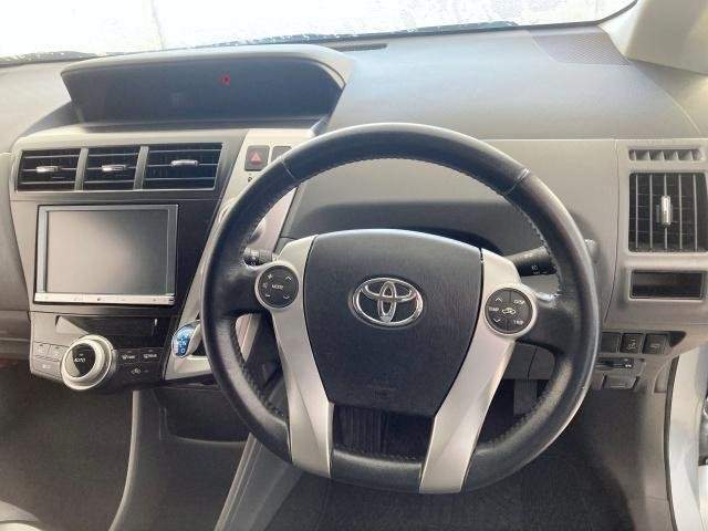 Ref:AUX-20940137 TOYOTA PRIUS ALPHA 2013 - Image 16