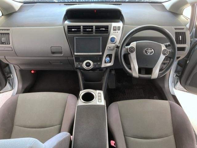 Ref:AUX-20940137 TOYOTA PRIUS ALPHA 2013 - Image 3