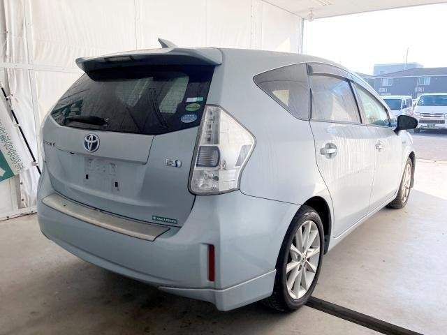 Ref:AUX-20940137 TOYOTA PRIUS ALPHA 2013 - Image 5