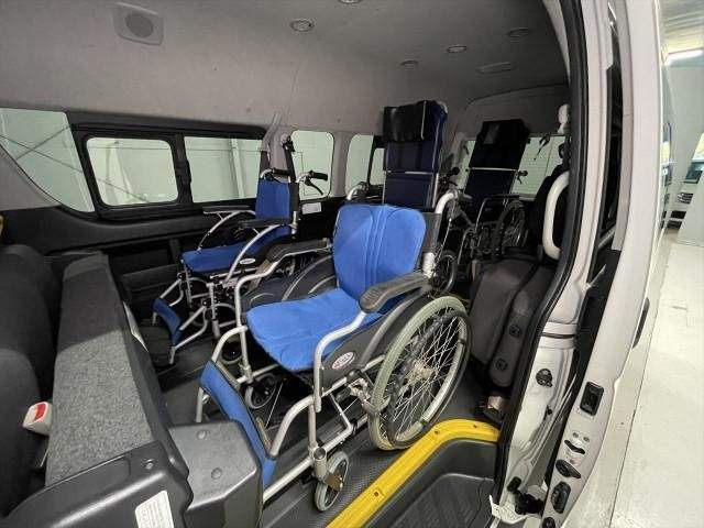 Ref:AUX-20940695 TOYOTA HIACE COMMUTER 2017 - Image 15