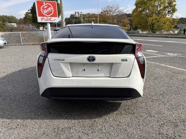 Ref:AUX-20940718 TOYOTA PRIUS 2017 - Image 9