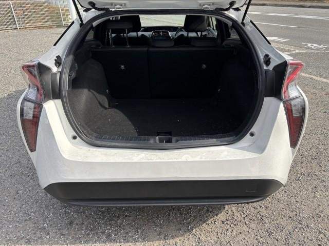 Ref:AUX-20940718 TOYOTA PRIUS 2017 - Image 10