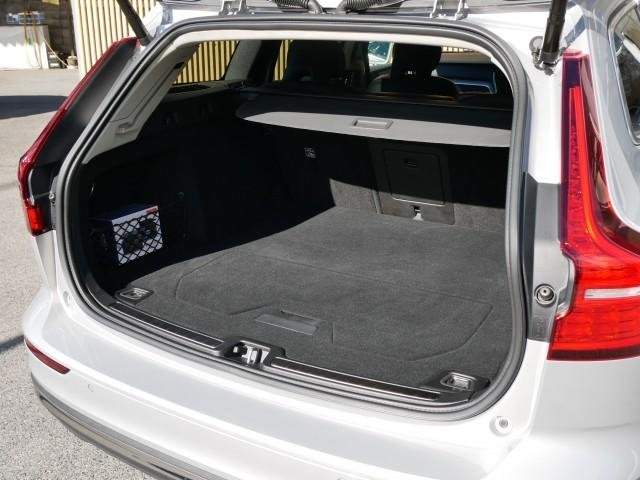 Ref:AUX-20957832 VOLVO V60 2023 - Image 12