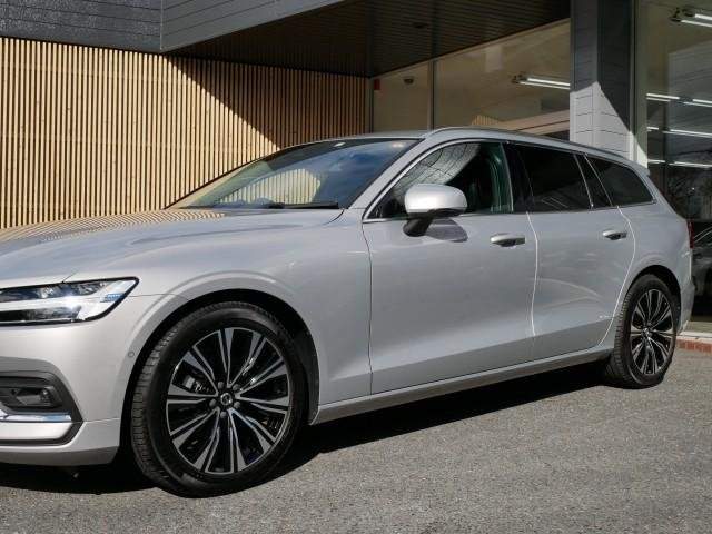 Ref:AUX-20957832 VOLVO V60 2023 - Image 19