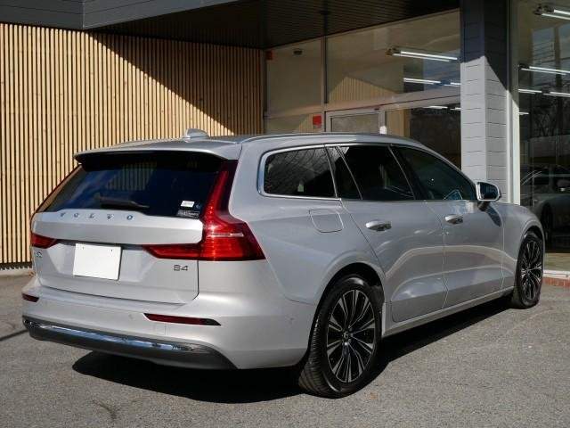 Ref:AUX-20957832 VOLVO V60 2023 - Image 3