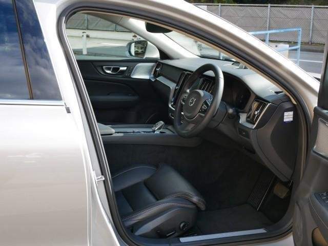 Ref:AUX-20957832 VOLVO V60 2023 - Image 5