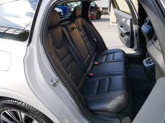 Ref:AUX-20957832 VOLVO V60 2023 - Image 9