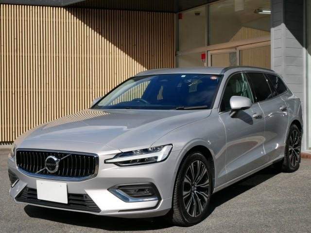 Ref:AUX-20957832 VOLVO V60 2023