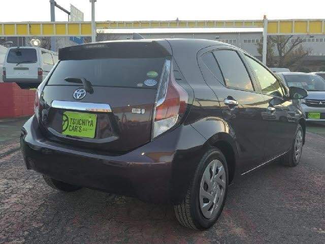 Ref:AUX-20961413 TOYOTA AQUA 2017 - Image 2