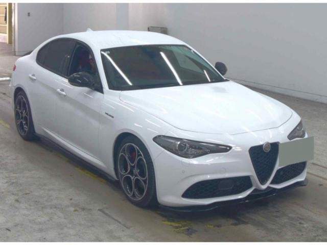 Ref:AUX-20961724 ALFA ROMEO GIULIA 2025